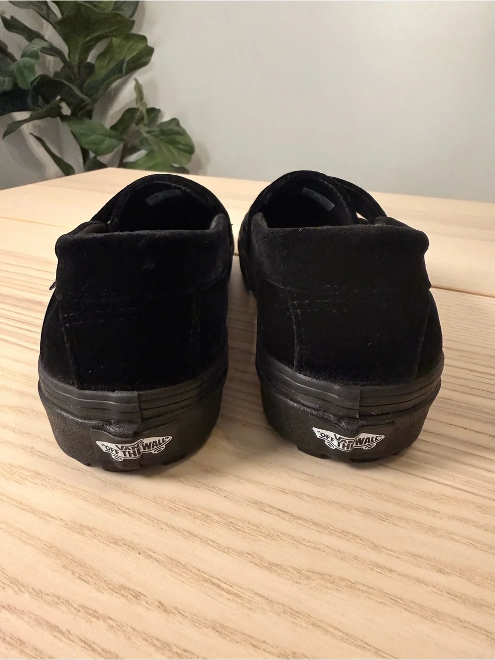 Vans Skate Style 53 Black Velvet Loafer Slip On Womens 9 Mens 7.5